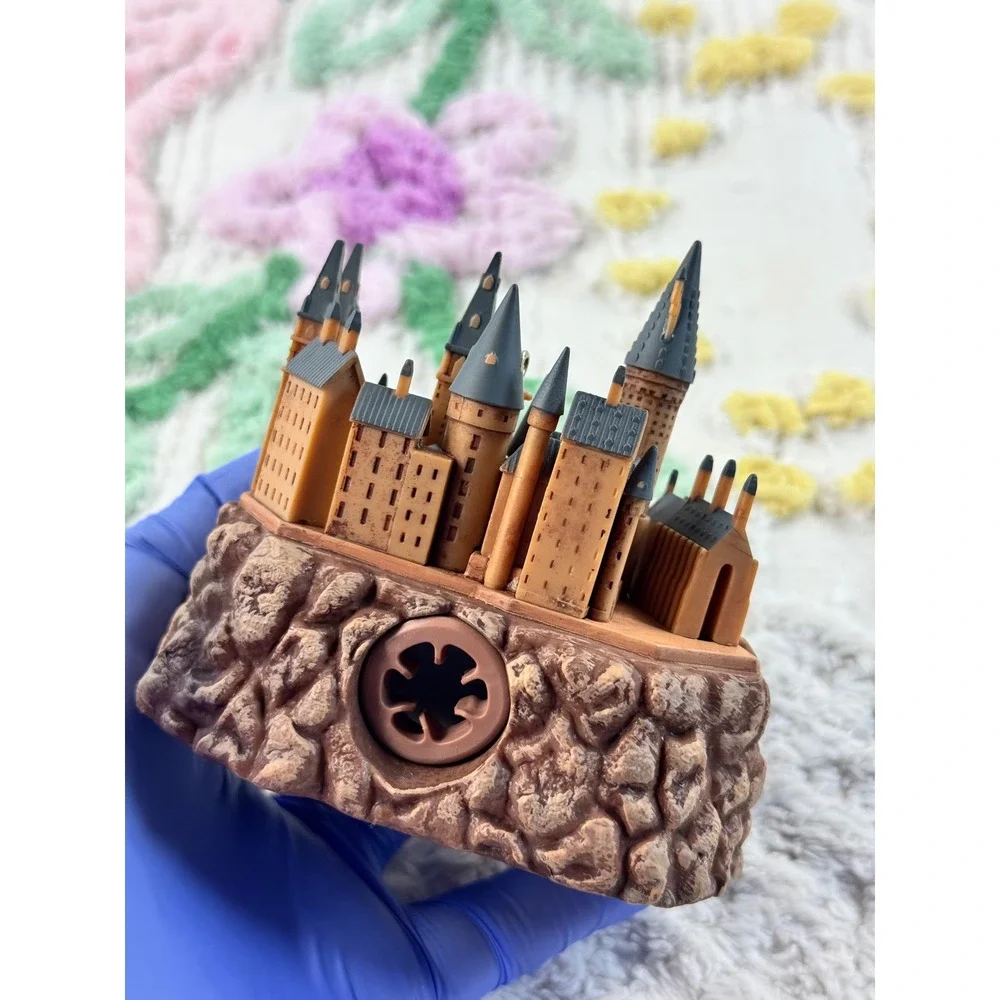 Hallmark Keepsake 2013 Harry Potter Hogwarts Castle Magic Sound Ornament QXI2102